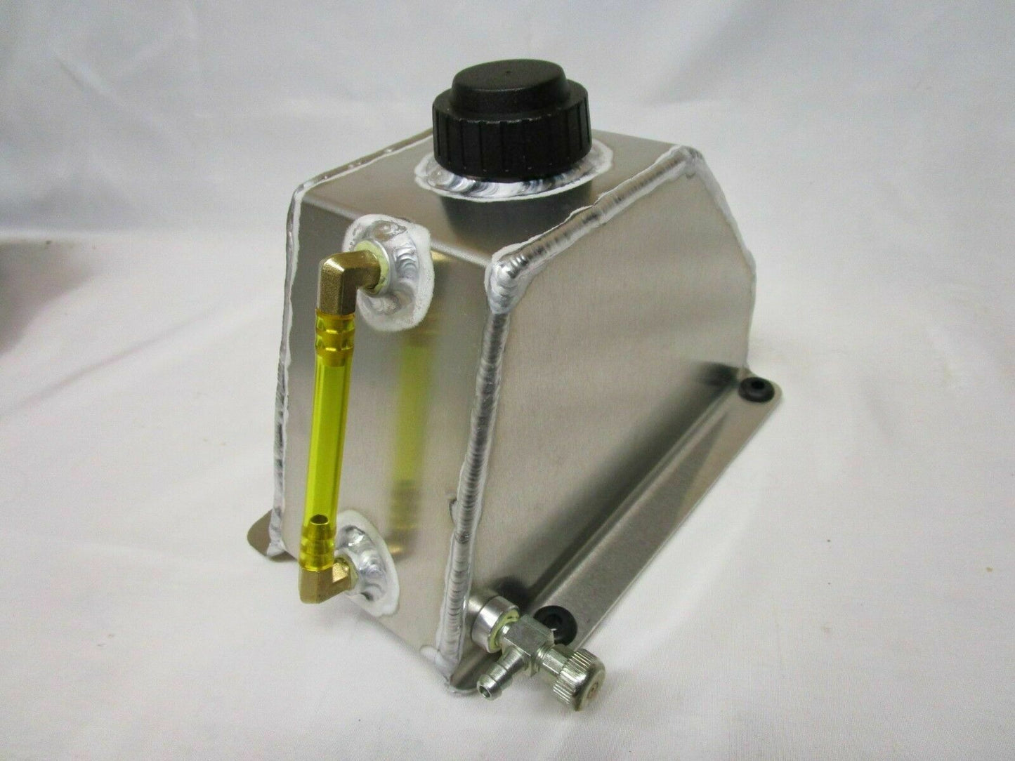 Lucky Seven 1.5QT Gas Tank